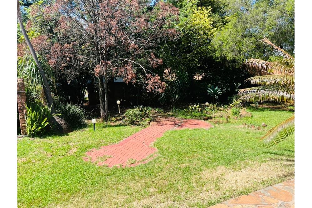 Residencial - Casa - Lynnwood, Gauteng - South Africa - 50 - 1031414137-16