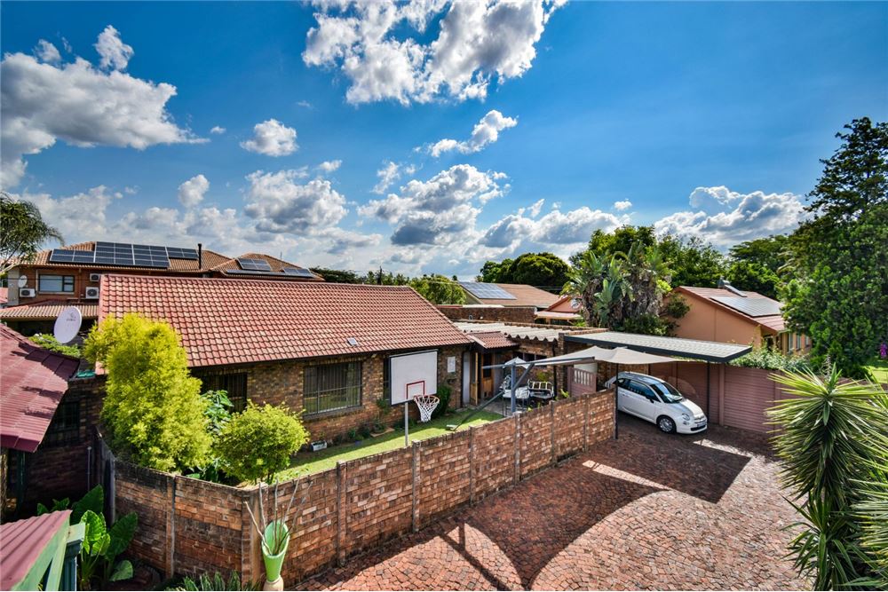 Residential - House - Waverley, Gauteng - South Africa - 40 - 1031414001-147