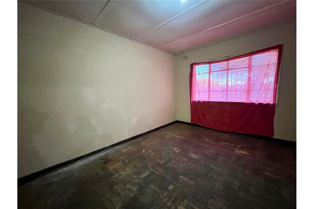 Residential - บ้านเดี่ยว - Vanderbijlpark CW, Gauteng - South Africa - 14 - 1031010021-16