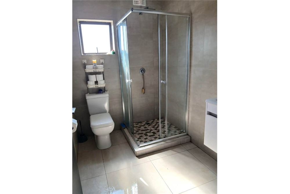 Residential - وحده سكنيه - Trenance Manor, KwaZulu Natal - South Africa - 13 - 1031388048-73