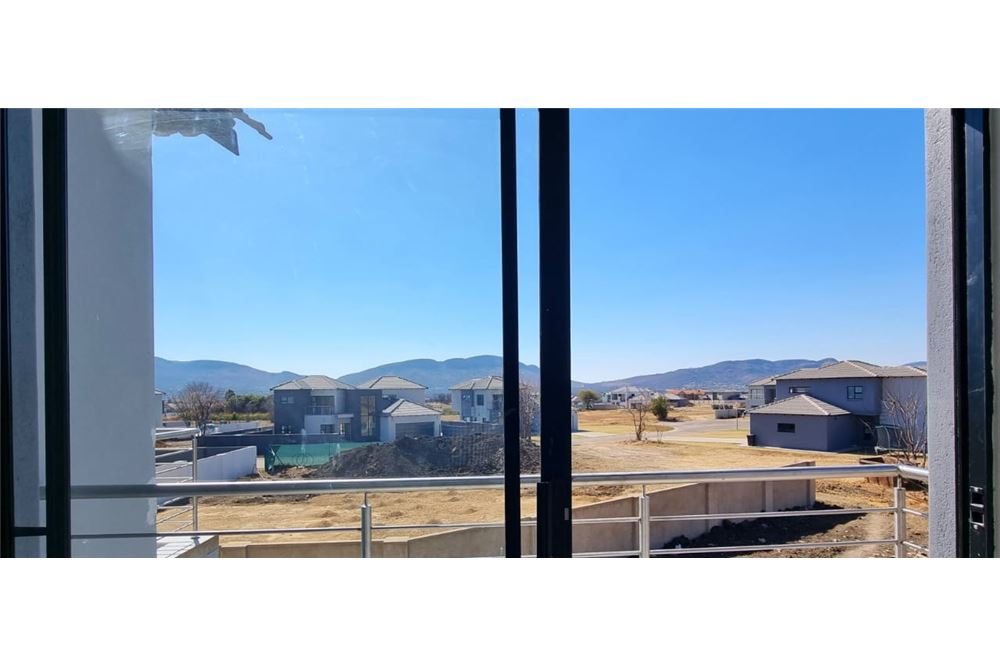 Gyvenamasis - Namas - Everglades Estate, North West - South Africa - 22 - 1031416049-44