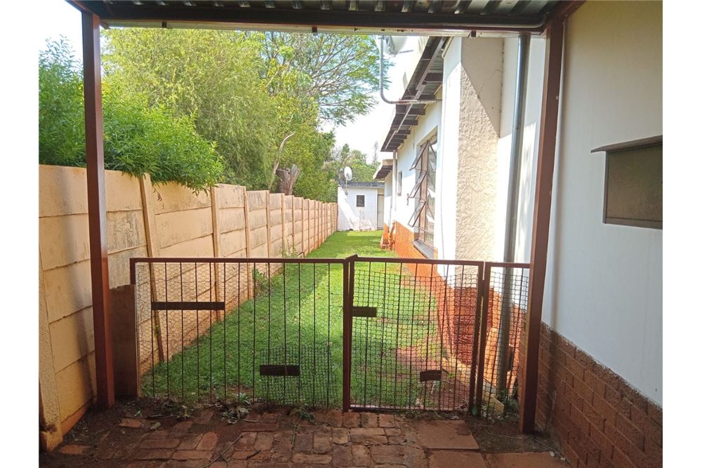 Residencial - Casa - Sinoville, Gauteng - South Africa - 22 - 1031414158-9