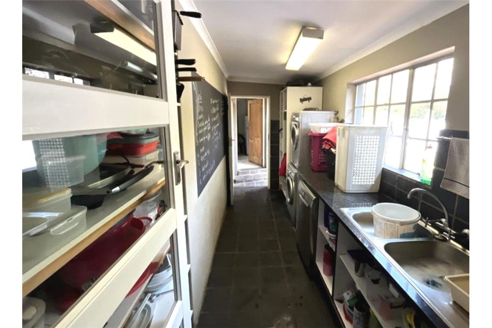 Residential - Rumah Terpisah - Eldoraigne, Gauteng - South Africa - 5 - 1031422050-176