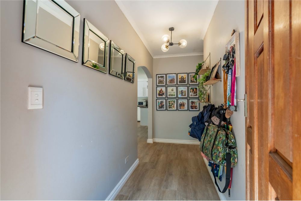 Rezidential - Case/Vile - Glen Anil, KwaZulu Natal - South Africa - 3 - 1031465099-130