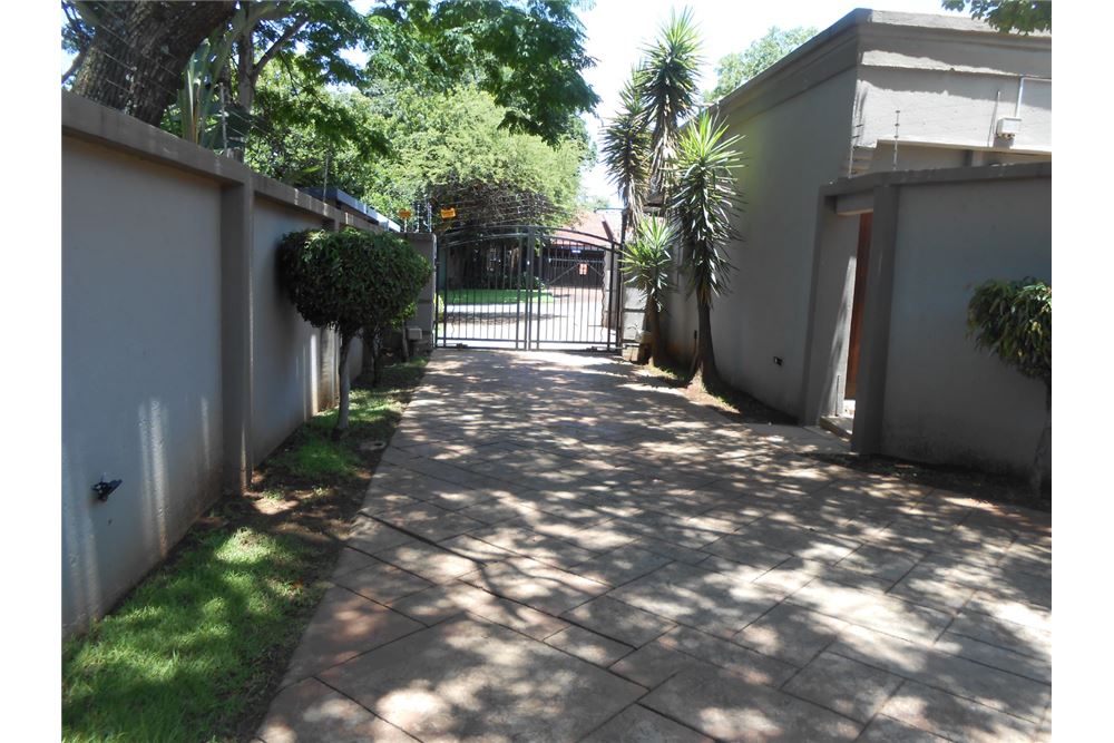 Commercio - Ufficio - Waverley, Gauteng - South Africa - 35 - 1031414129-70