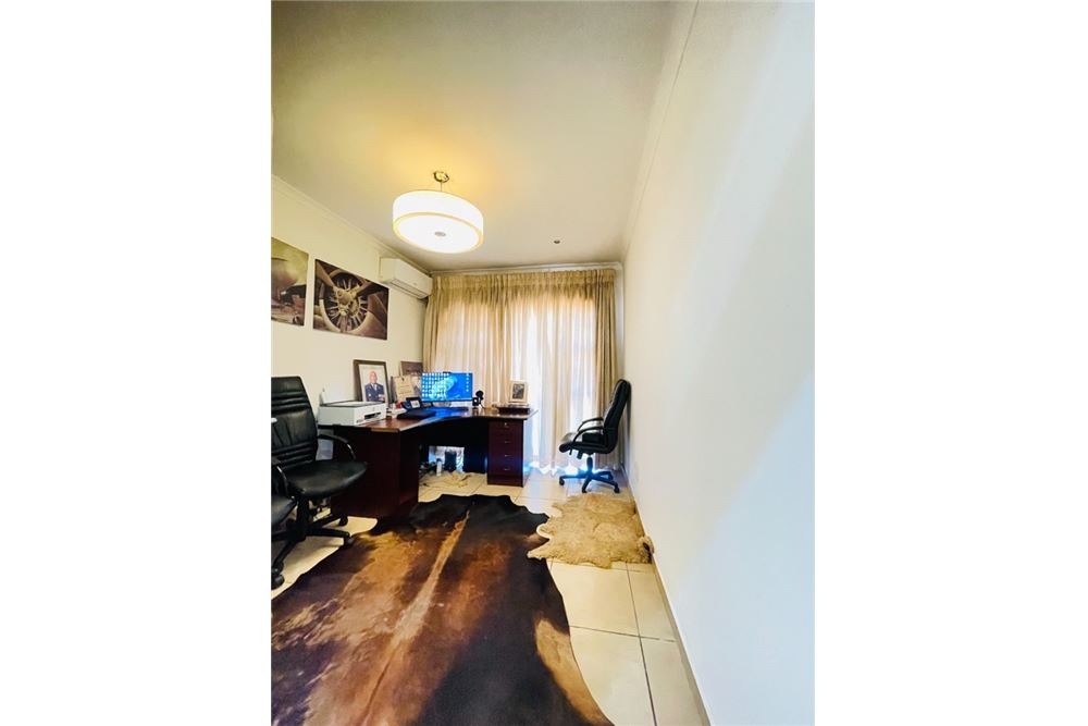 Residential - House - La Lucia, KwaZulu Natal - South Africa - 19 - 1031465129-25