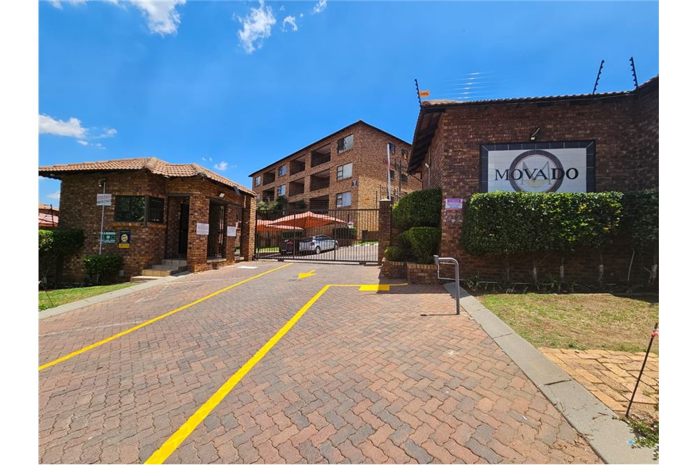 Residential Condo/Apartment Winchester Hills, Gauteng South