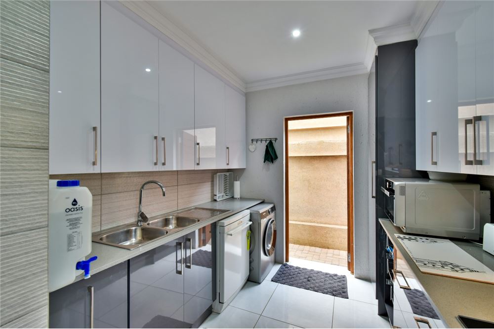 Residencial - Casa - Magalieskruin, Gauteng - South Africa - 46 - 1031414140-43