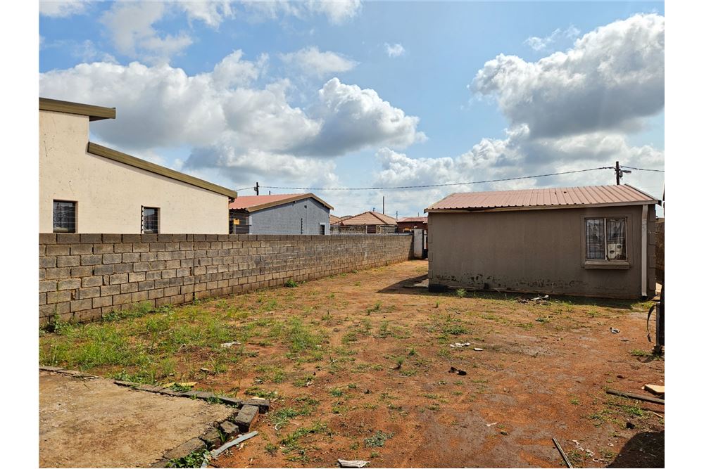 Residential - Hiša večstanovanjska - Protea Glen, Gauteng - South Africa - 15 - 1031444149-37