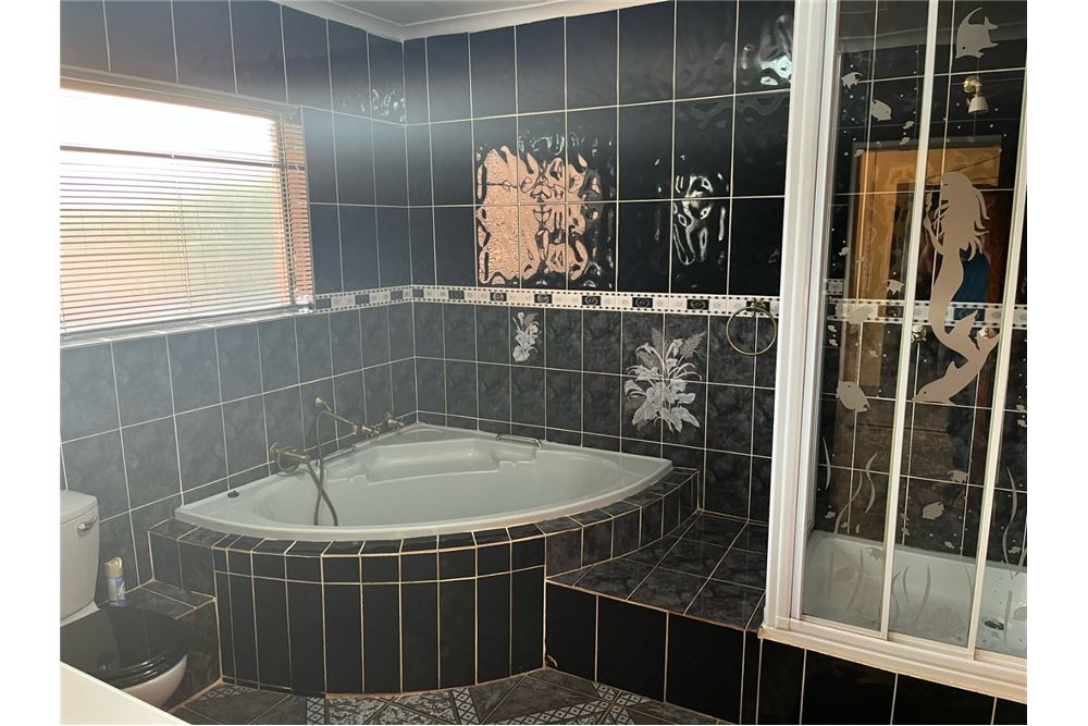 Wohnung - Haus - Montana Park, Gauteng - South Africa - 26 - 1031414142-31