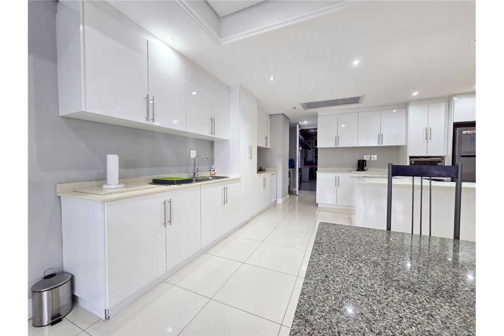 Residential - تاون هاوس - Morningside, KwaZulu Natal - South Africa - 9 - 1031389052-378