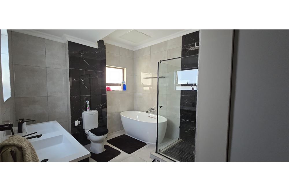 Residencial - Casa - Zambezi Manor Lifestyle Estate, Gauteng - South Africa - 26 - 1031414140-35