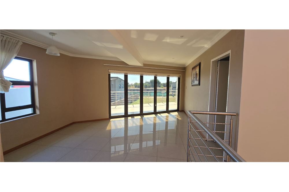 Residencial - Casa - Zambezi Manor Lifestyle Estate, Gauteng - South Africa - 23 - 1031414140-37