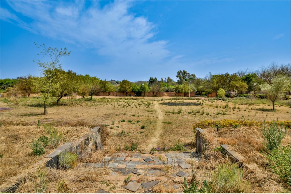 Residencial - Granja - Kameeldrift East, Gauteng - South Africa - 24 - 1031414001-140