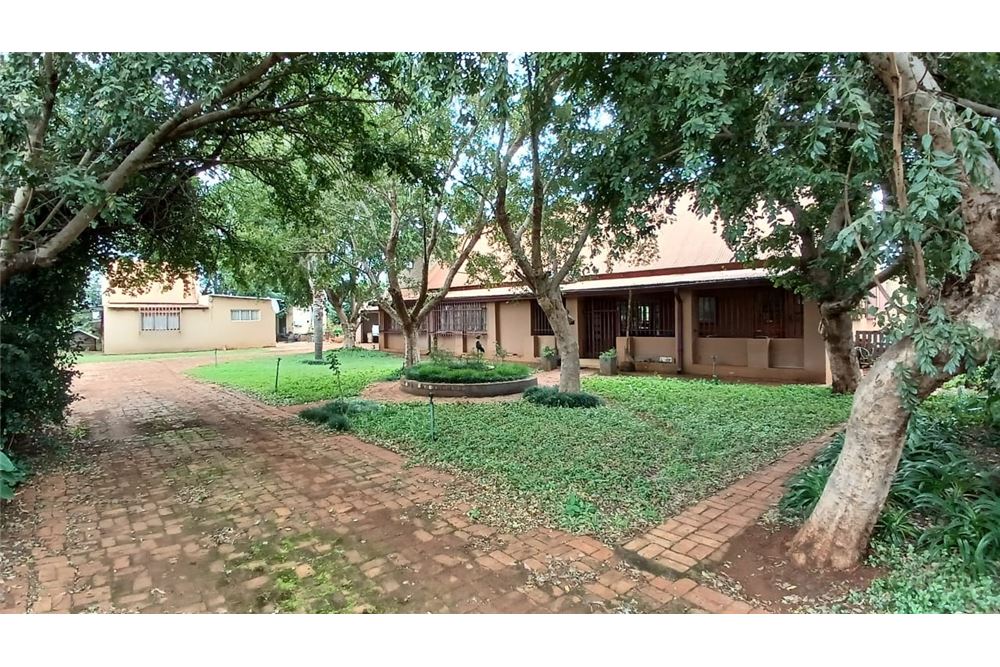 Residencial - Granja - Honingneskrans, Gauteng - South Africa - 2 - 1031414116-89