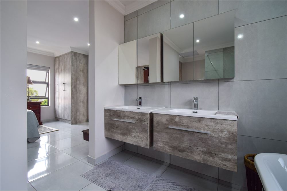 Residencial - Casa - Magalieskruin, Gauteng - South Africa - 16 - 1031414140-43