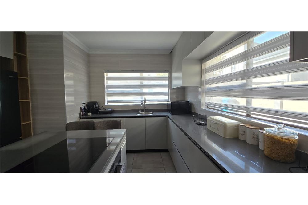 Residencial - Casa - Zambezi Manor Lifestyle Estate, Gauteng - South Africa - 12 - 1031414140-35