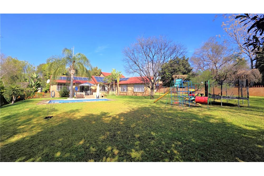 Residential - บ้านเดี่ยว - Fourways, Gauteng - South Africa - 2 - 1031393037-387