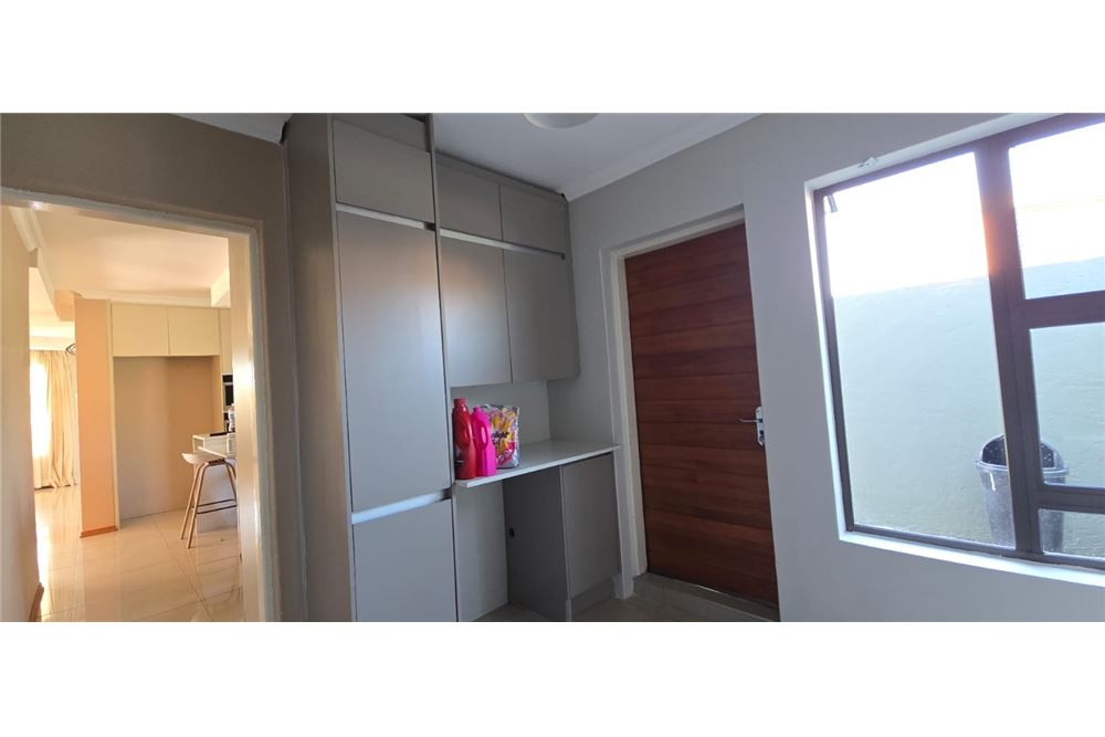 Residencial - Casa - Zambezi Manor Lifestyle Estate, Gauteng - South Africa - 13 - 1031414140-37