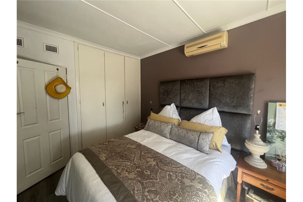 Residential - Townhouse - Glenwood, KwaZulu Natal - South Africa - 15 - 1031465092-171