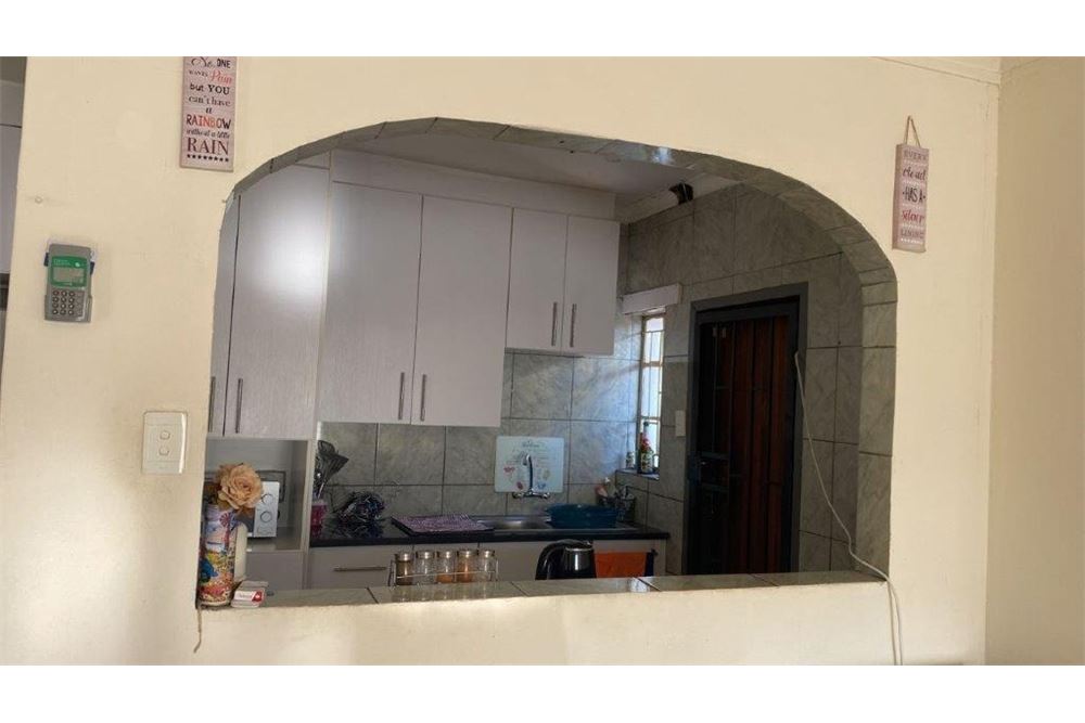 Residential - House - Elandspoort, Gauteng - South Africa - 9 - 1031414015-777