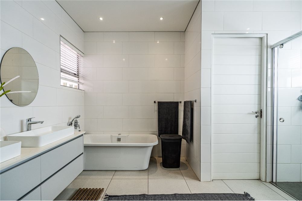 Residential - Отдельно стоящий дом - Midstream Ridge Estate, Gauteng - South Africa - 33 - 1031393069-126