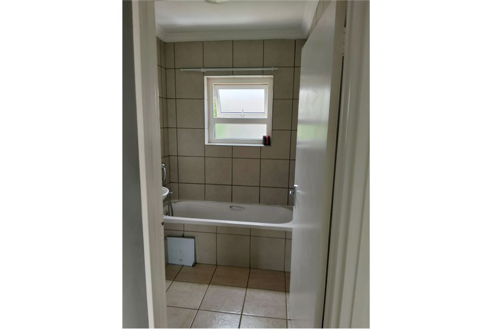 Residencial - Piso - Montana, Gauteng - South Africa - 12 - 1031414050-123