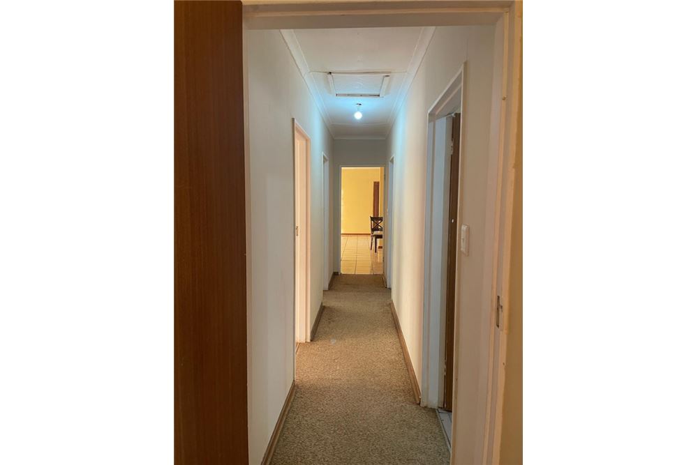 Dzīvojamais - Savrupmāja - Ladybrand, Free State - South Africa - 4 - 1031417002-278