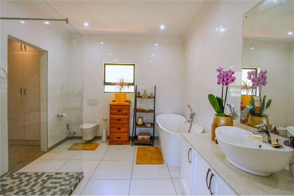 Dzīvojamais - Savrupmāja - La Lucia, KwaZulu Natal - South Africa - 47 - 1031465071-64