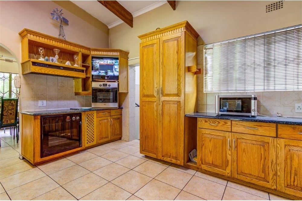 Residential - Отдельно стоящий дом - Terenure, Gauteng - South Africa - 11 - 1031439312-11