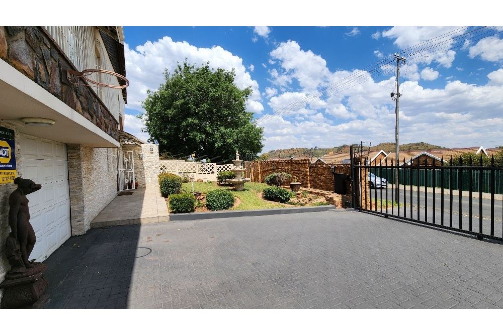 Residential - Omakotitalo - Oakdene, Gauteng - South Africa - 4 - 1031421040-63