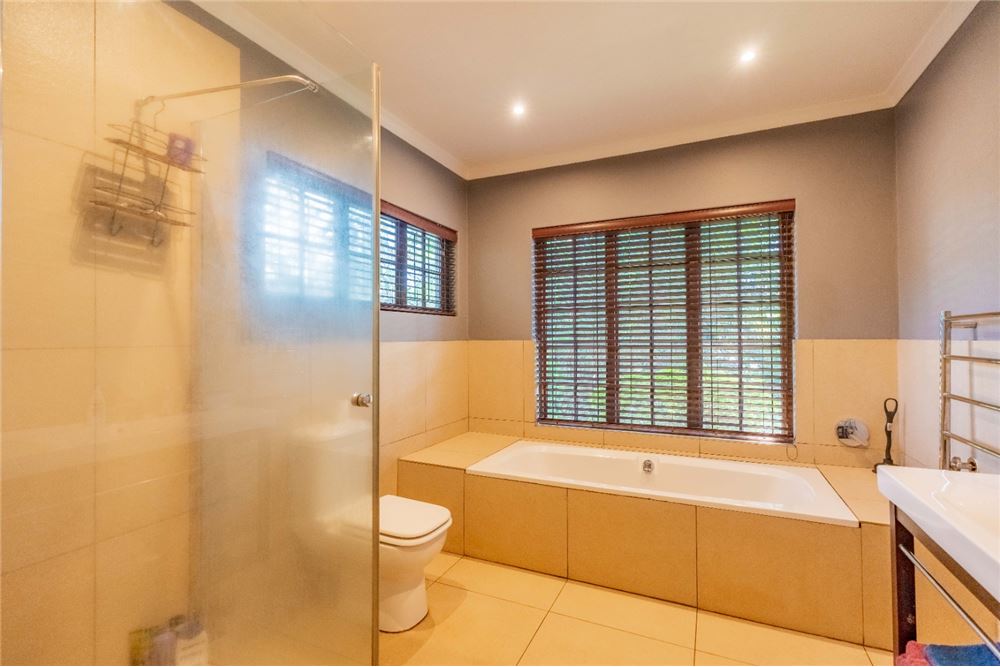 באזור מגורים - בית פרטי - Gillitts, KwaZulu Natal - South Africa - 38 - 1031391019-273