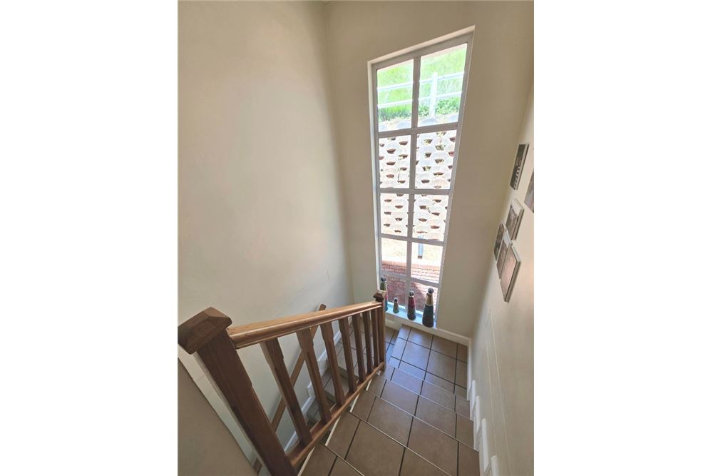 Residential - Townhouse - Mount Edgecombe Country Estate, KwaZulu Natal - South Africa - 9 - 1031465003-156