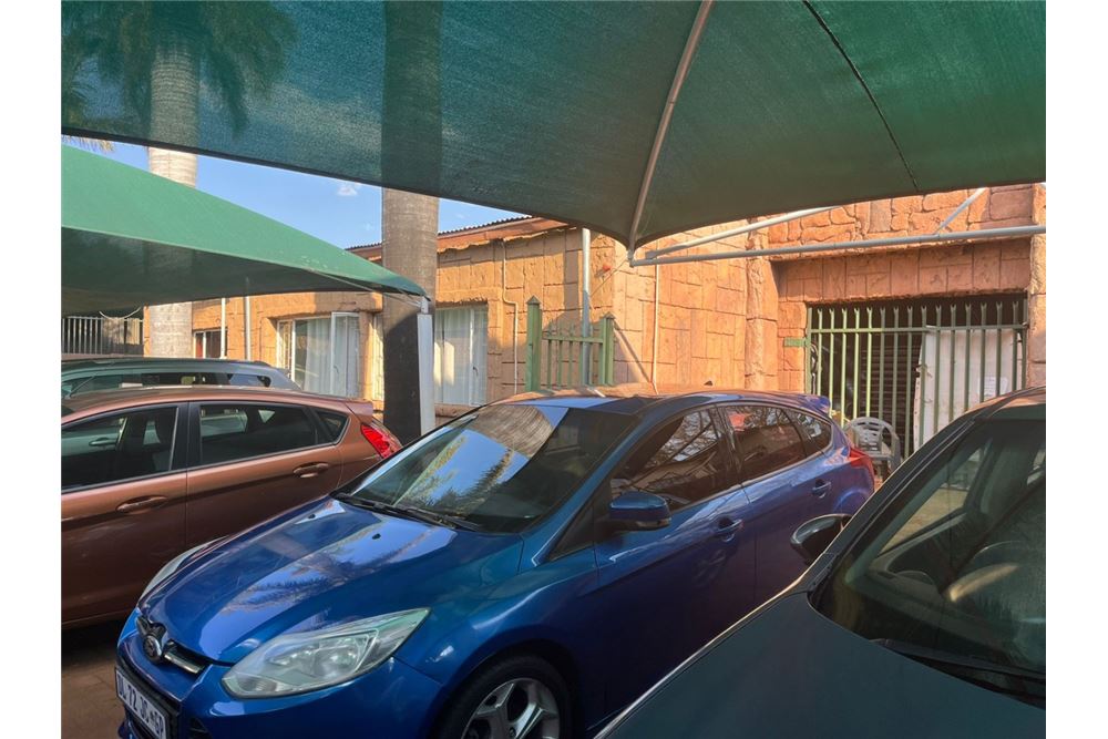 Commercio - Commerciale/Negozi - Sinoville, Gauteng - South Africa - 14 - 1031414142-54