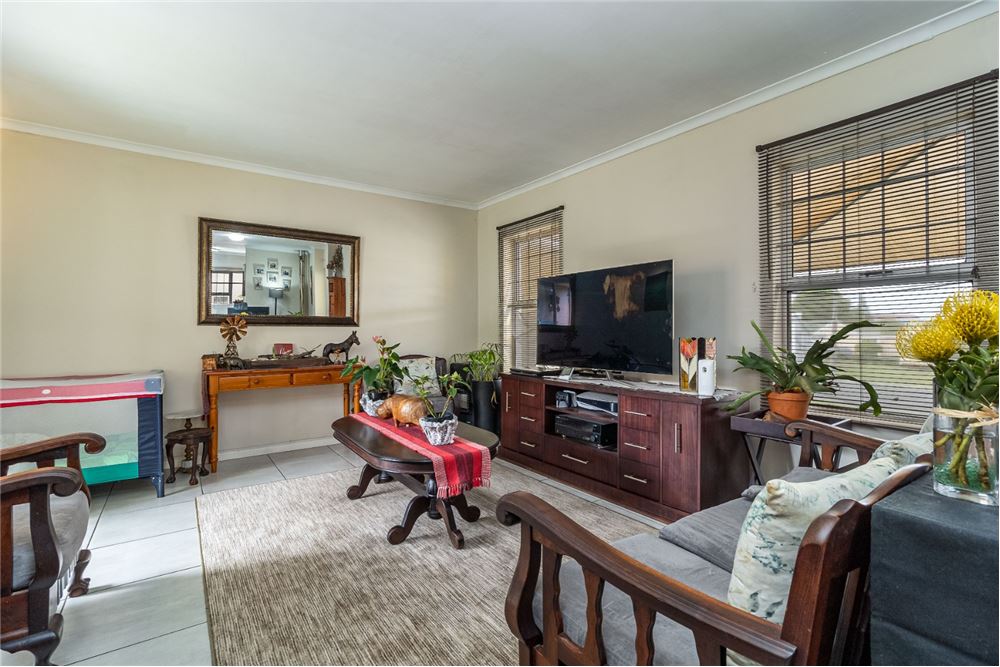 Residential - Hus - Vredekloof Heights, Western Cape - South Africa - 12 - 1031485058-18