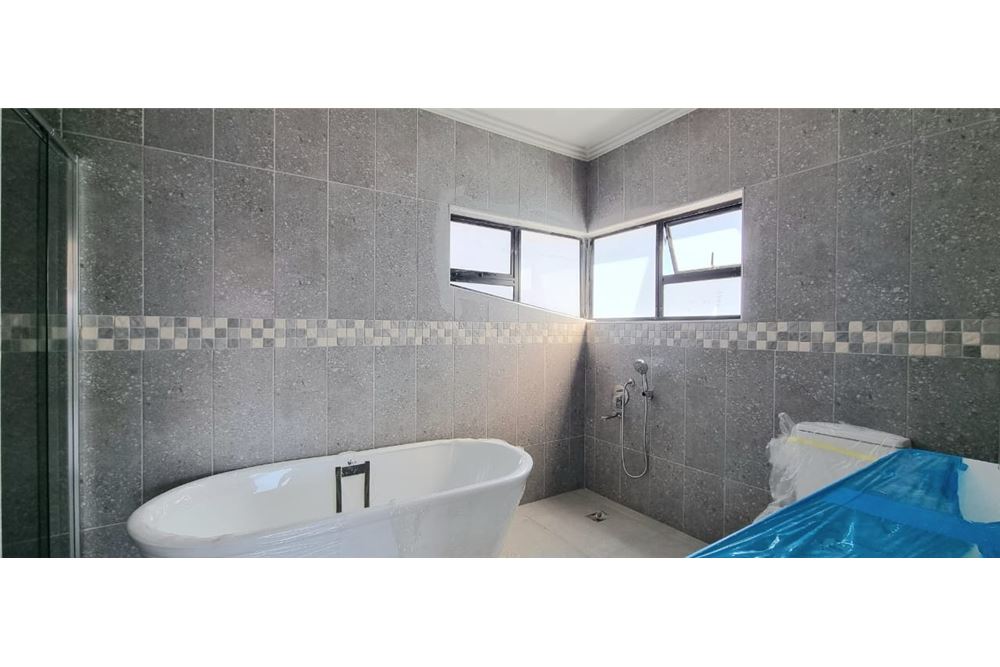 Gyvenamasis - Namas - Everglades Estate, North West - South Africa - 21 - 1031416049-44