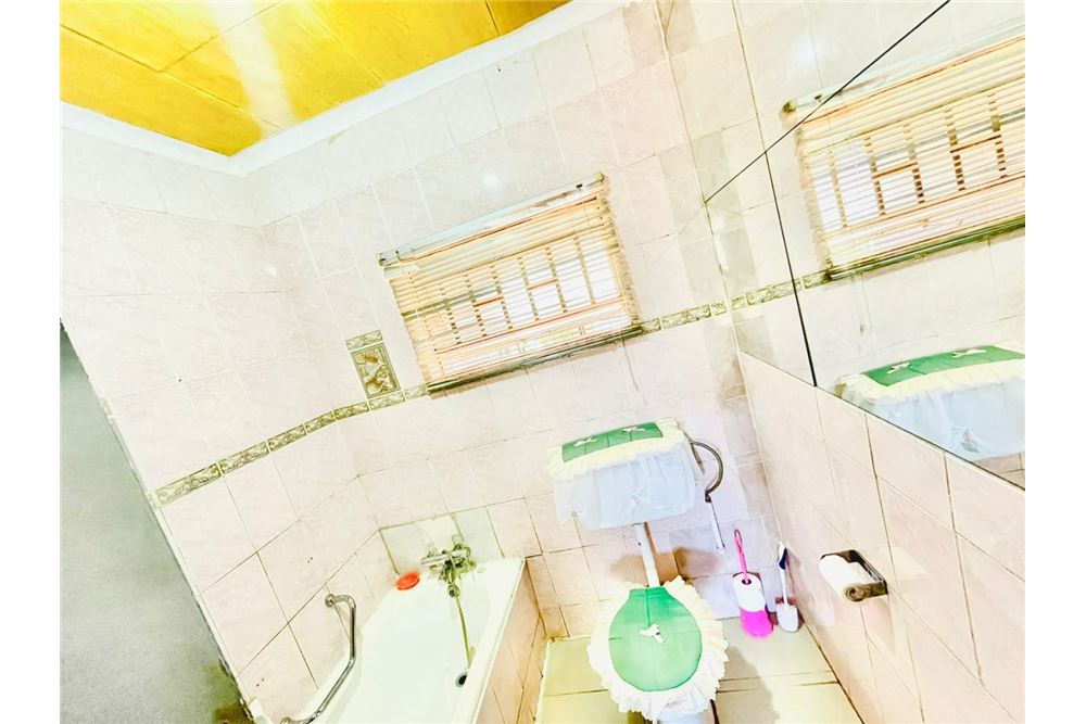 Residencial - Casa - Eersterust, Gauteng - South Africa - 15 - 1031414137-43