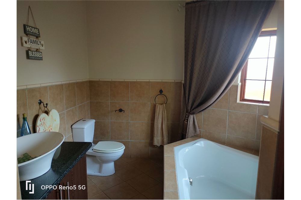 Wohnung - Haus - Magalieskruin, Gauteng - South Africa - 29 - 1031414142-32