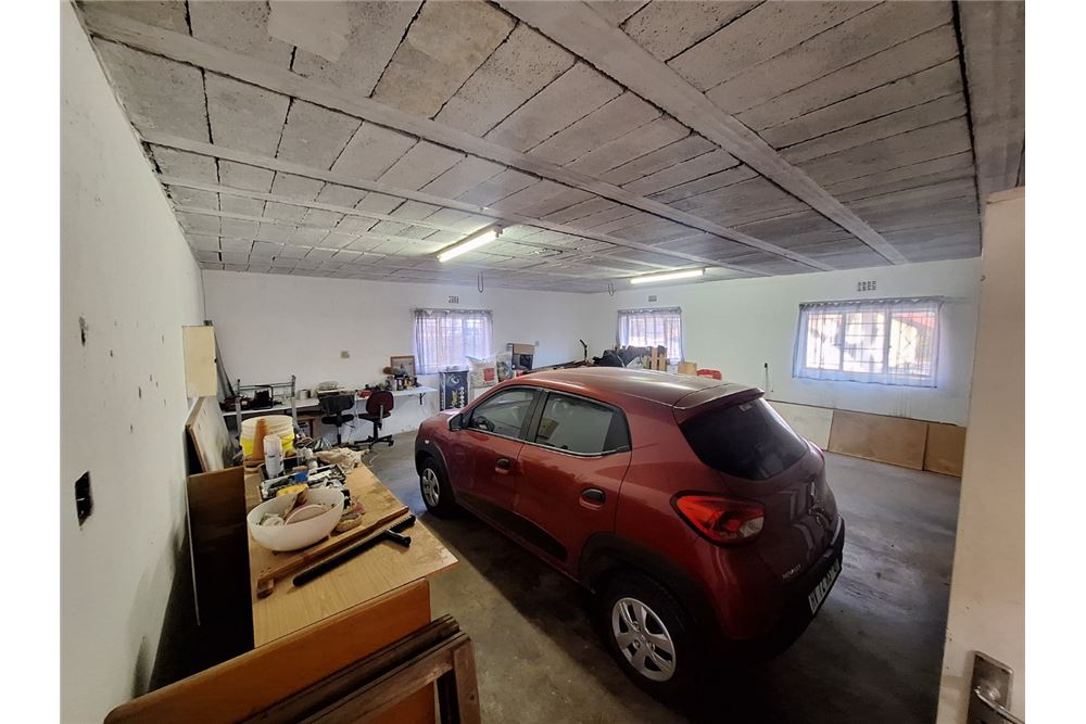 Residential - Αυτόνομη κατοικία - Kibler Park, Gauteng - South Africa - 46 - 1031421159-37