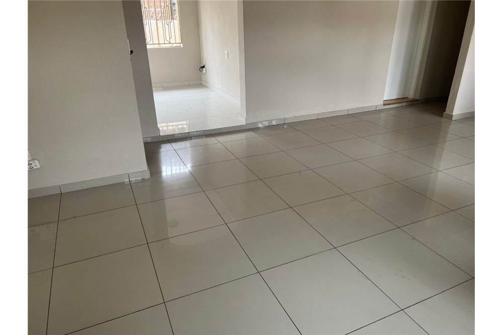 Residential - House - Danville, Gauteng - South Africa - 12 - 1031414015-774