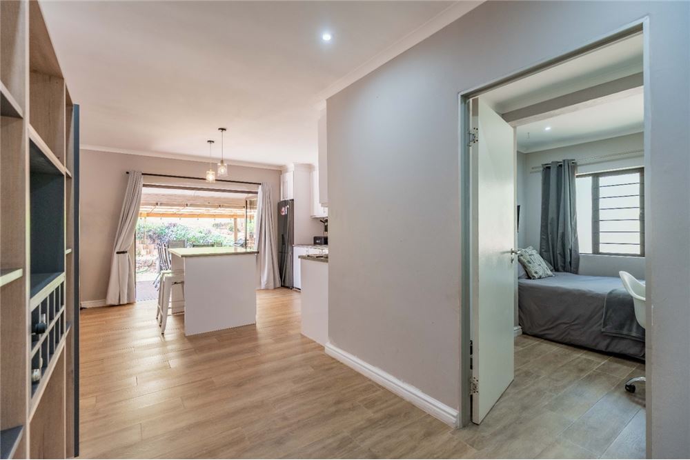 Rezidential - Case/Vile - Glen Anil, KwaZulu Natal - South Africa - 18 - 1031465099-130