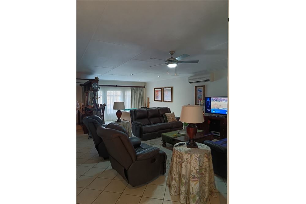 Residenziale - Casa - Magalieskruin, Gauteng - South Africa - 24 - 1031414142-53