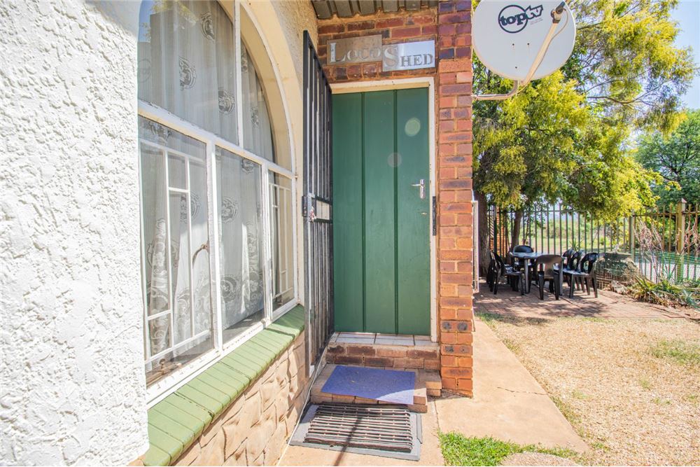 Rezidential - Case/Vile - Ifafi, North West - South Africa - 21 - 1031416001-610