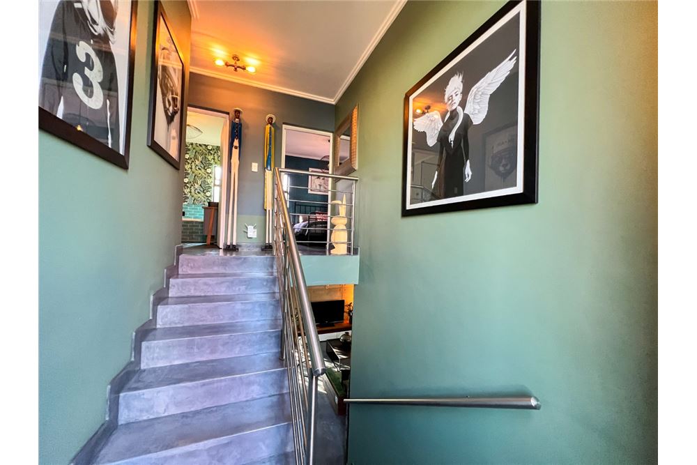 Residential - Hus - Fourways, Gauteng - South Africa - 14 - 1031428052-10