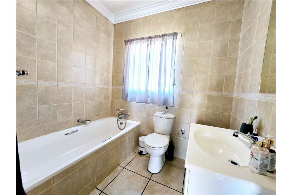 Residential - ทาวน์เฮาส์ - Melodie, North West - South Africa - 11 - 1031416031-93