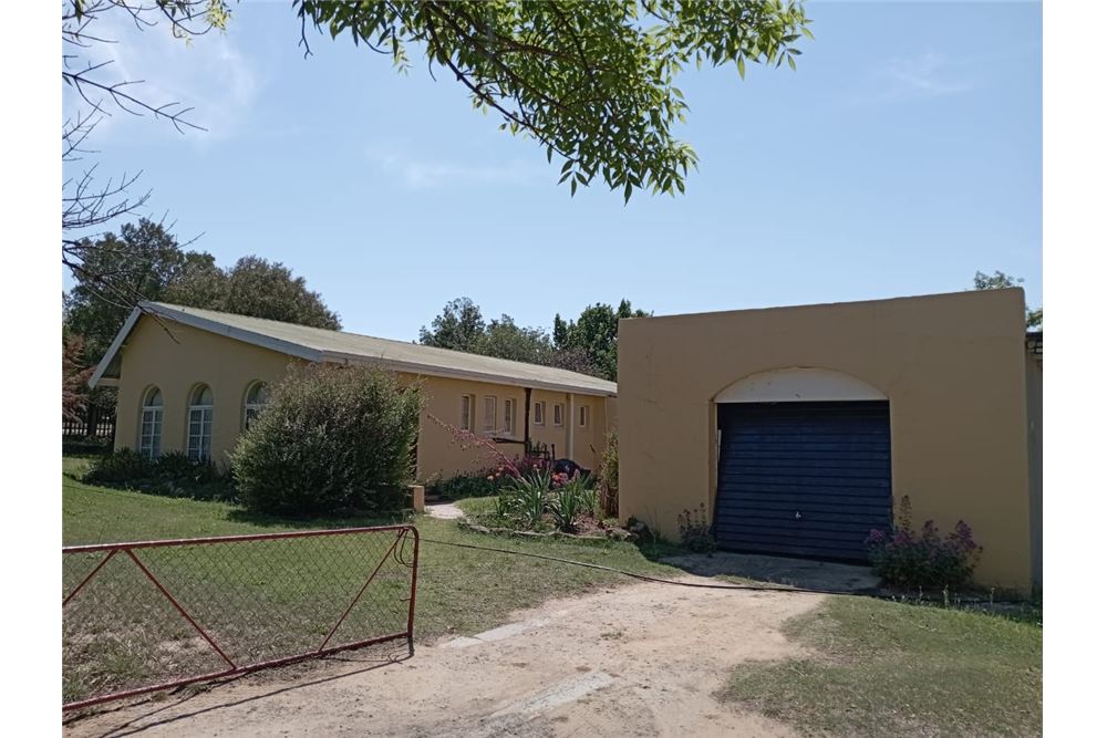 Residential - 주택 - Tweespruit, Free State - South Africa - 24 - 1031417002-272