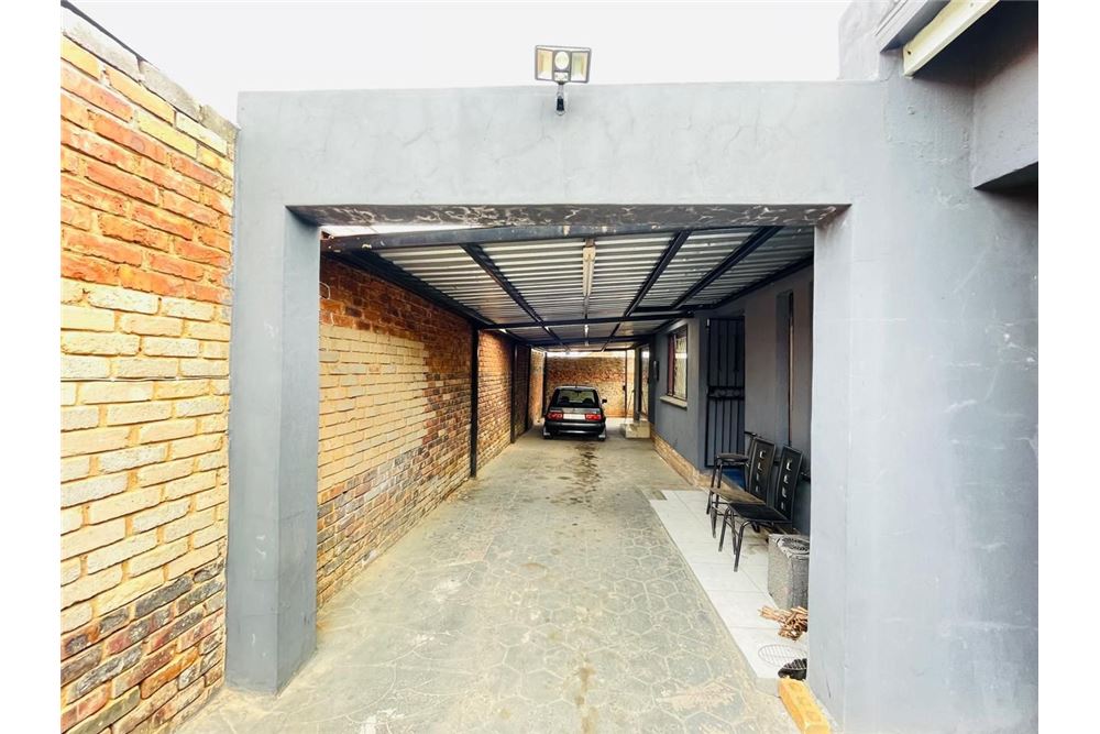 Residencial - Casa - Eersterust, Gauteng - South Africa - 30 - 1031414137-42