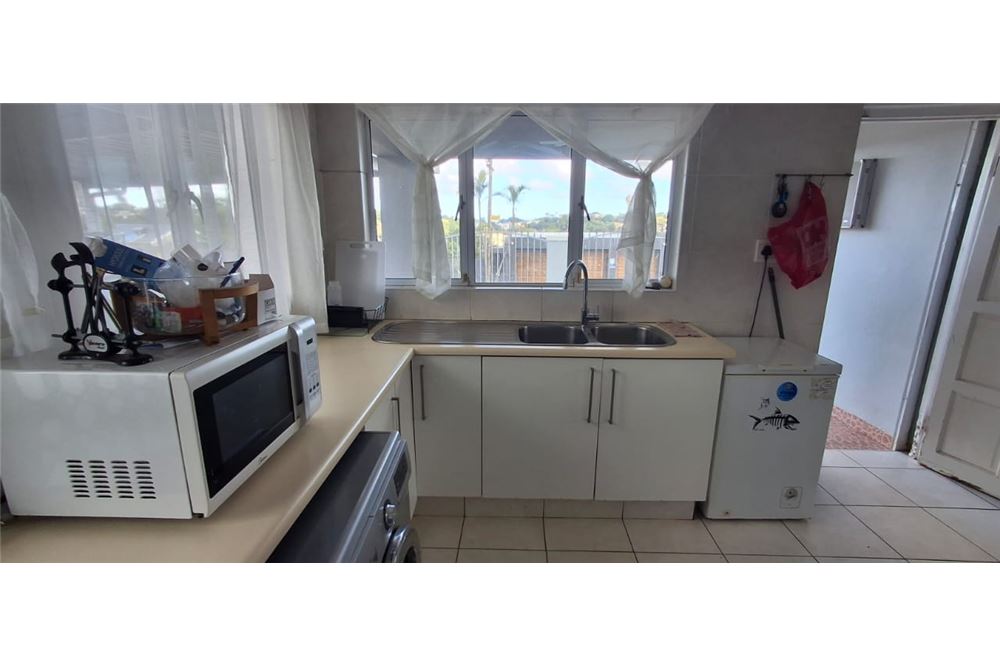 Residential - House - Glen Anil, KwaZulu Natal - South Africa - 27 - 1031465084-339