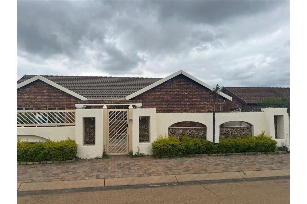 Residential - House - Danville, Gauteng - South Africa - 4 - 1031414015-774