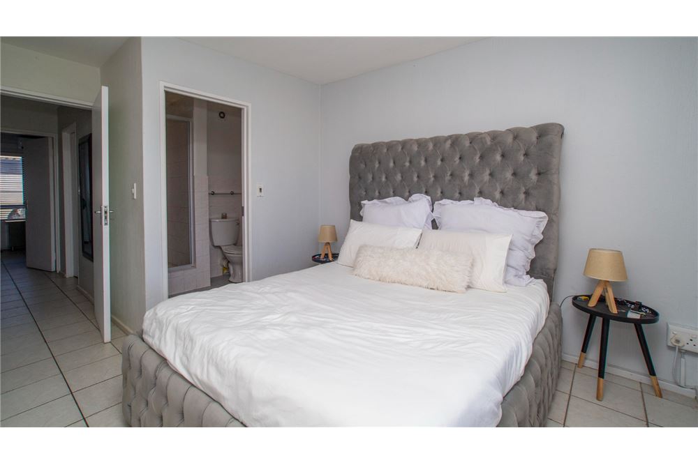 Residential - ਕੌਂਡੋ/ਅਪਾਰਟਮੈਂਟ - Umhlanga Rocks, KwaZulu Natal - South Africa - 11 - 1031465016-293